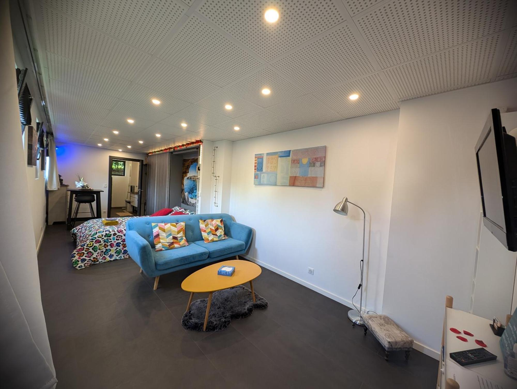 Chemin Des Vignerons Villa Metz Room photo